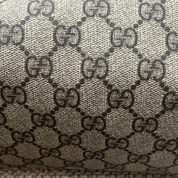 Gucci GG Supreme Canvas Tote Small